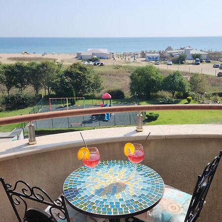Beach View Apartment シュコルピロフツ エクステリア 写真