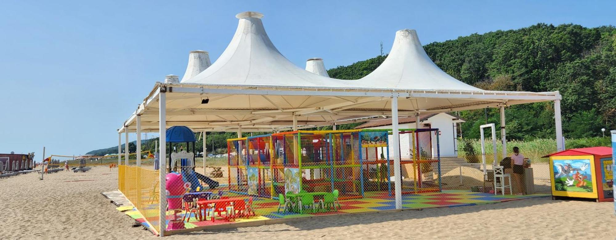 Beach View Apartment シュコルピロフツ エクステリア 写真